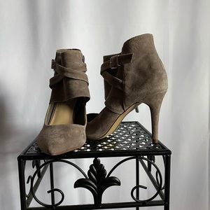 BCBGeneration Suede Pump